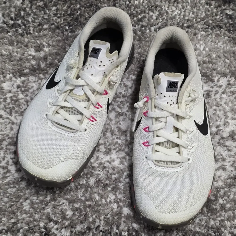 Nike pre owned